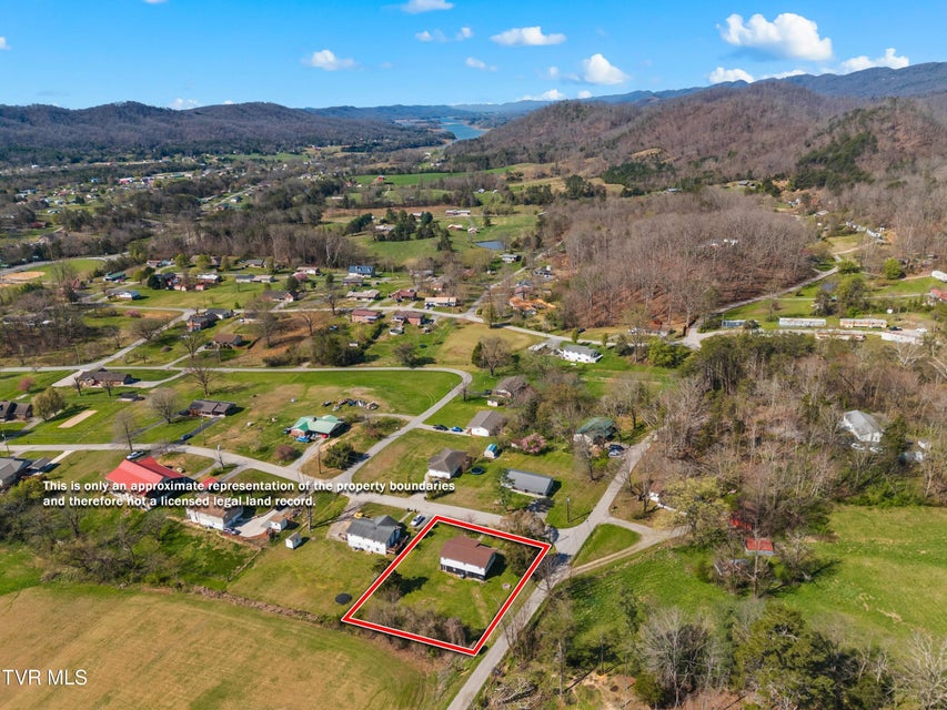 Photo #31: 300 Glades Circle