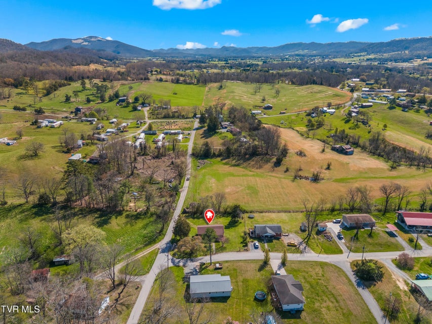 Photo #35: 300 Glades Circle