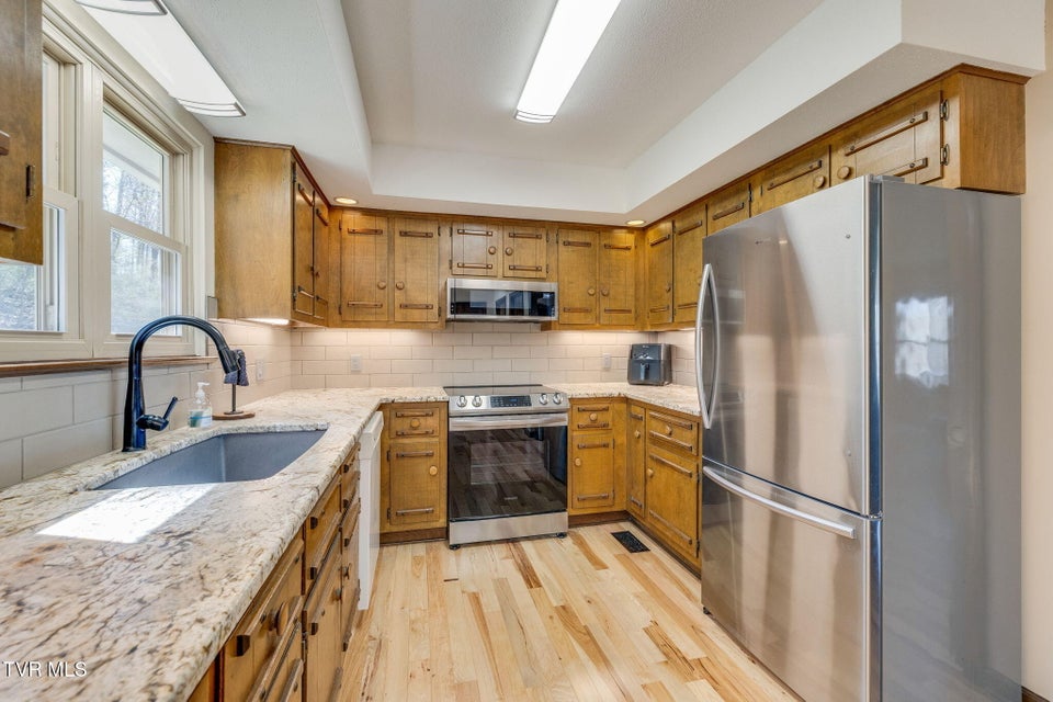 Photo #16: 381 Sugarwood Drive