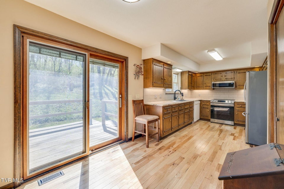 Photo #18: 381 Sugarwood Drive