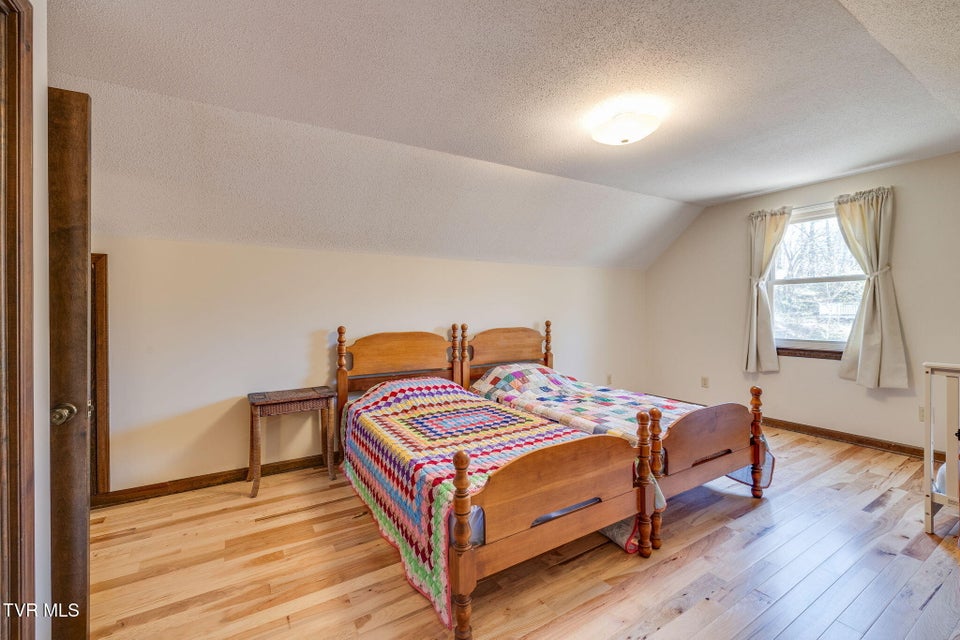 Photo #31: 381 Sugarwood Drive