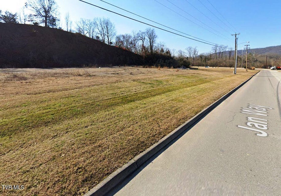 Photo #4: 1241 Jan Way