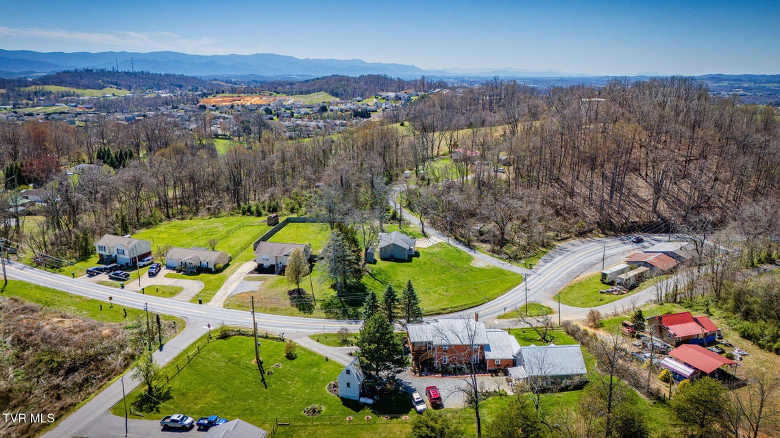 Photo #17: 283 Highway 81 N. 