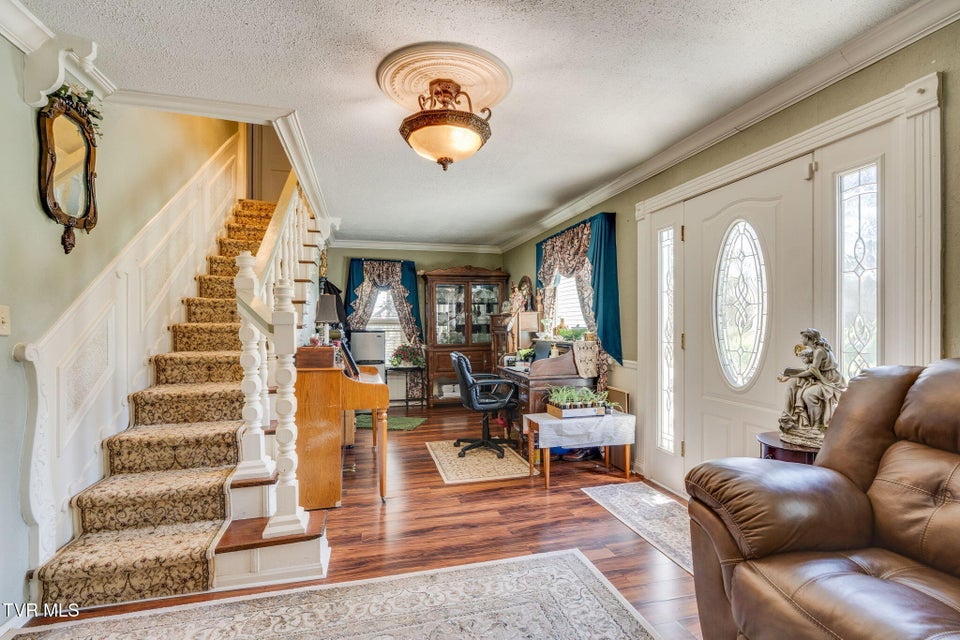 Photo #35: 283 Highway 81 N. 