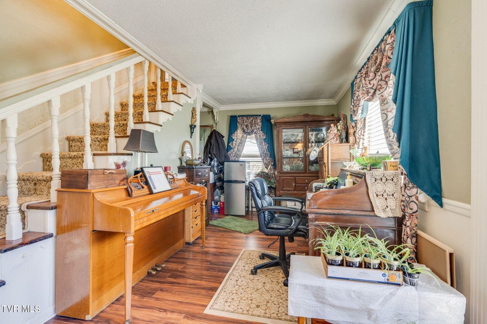 Photo #36: 283 Highway 81 N. 