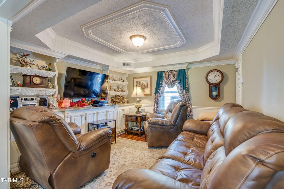 Photo #25: 283 Highway 81 N. 