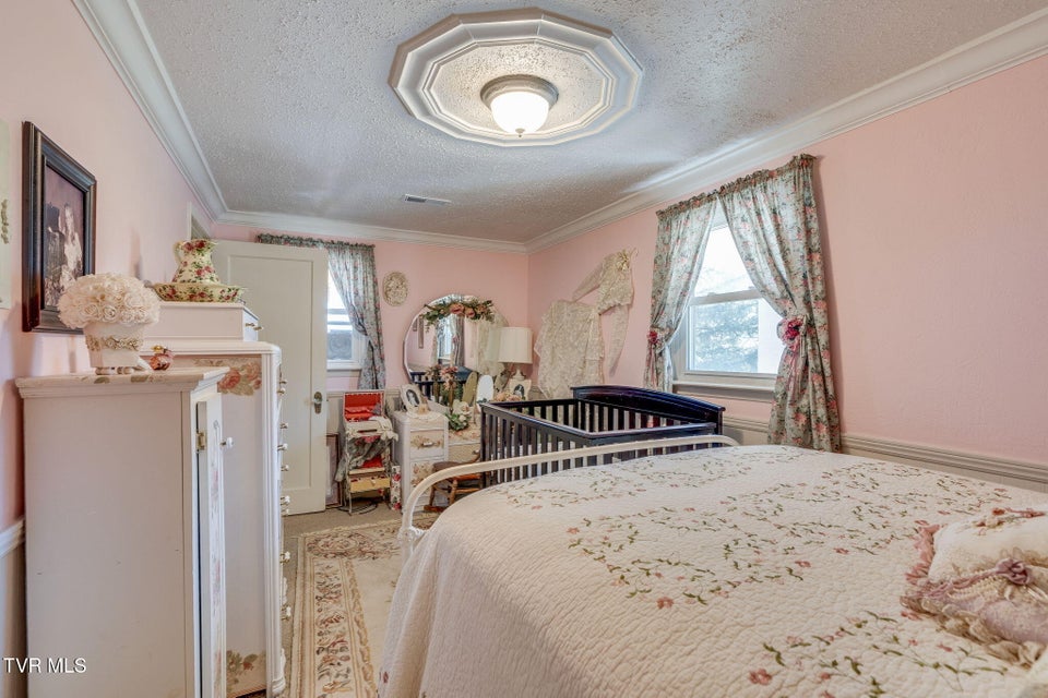 Photo #45: 283 Highway 81 N. 