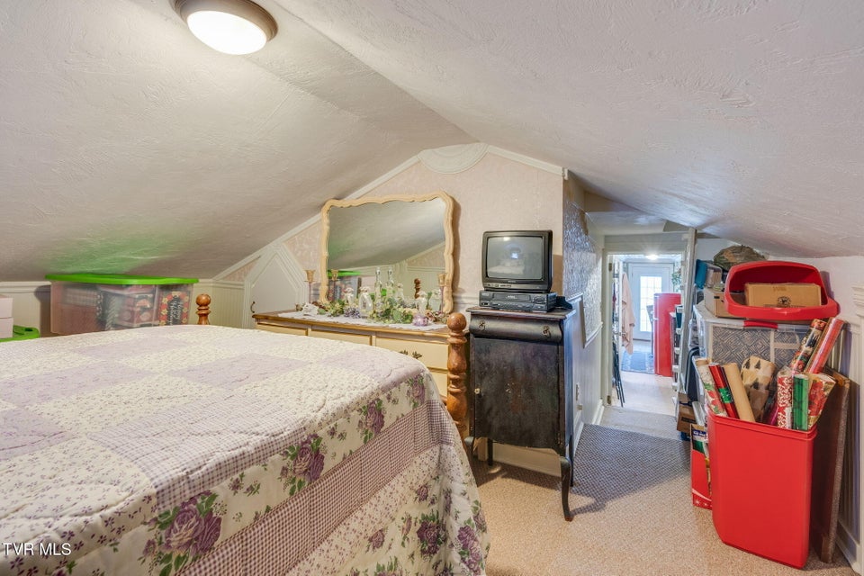 Photo #48: 283 Highway 81 N. 