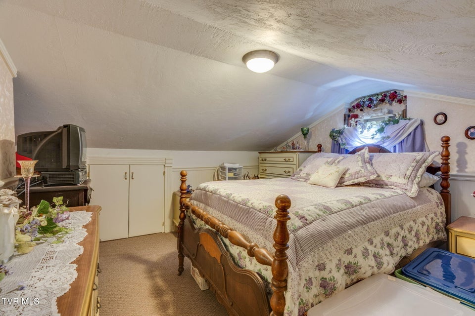 Photo #49: 283 Highway 81 N. 