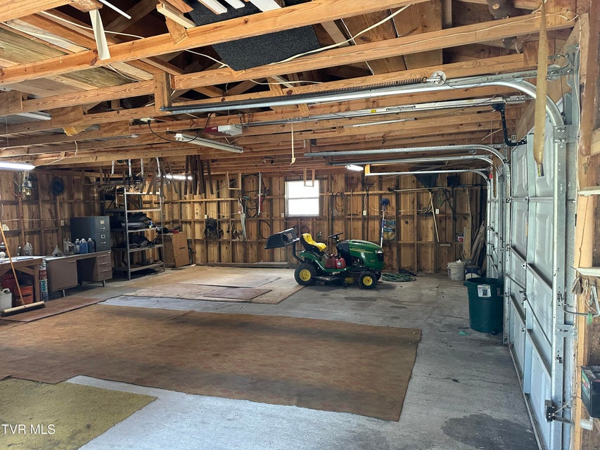 Photo #38: 6800 Allens Bridge Road