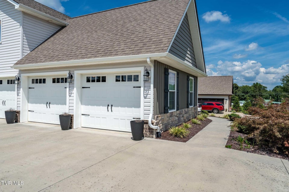 Photo #6: 102 Mountain View Circle