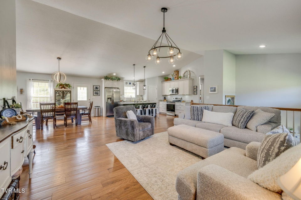 Photo #7: 4170 Chuckey Pike