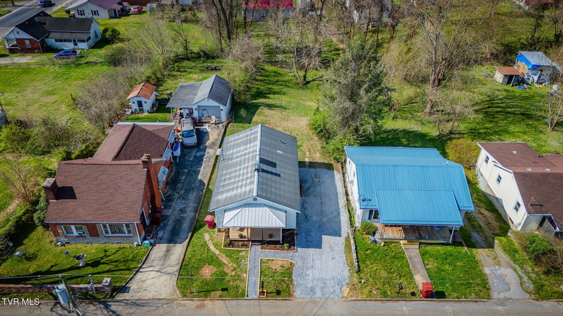 Photo #27: 907 Hopson Street