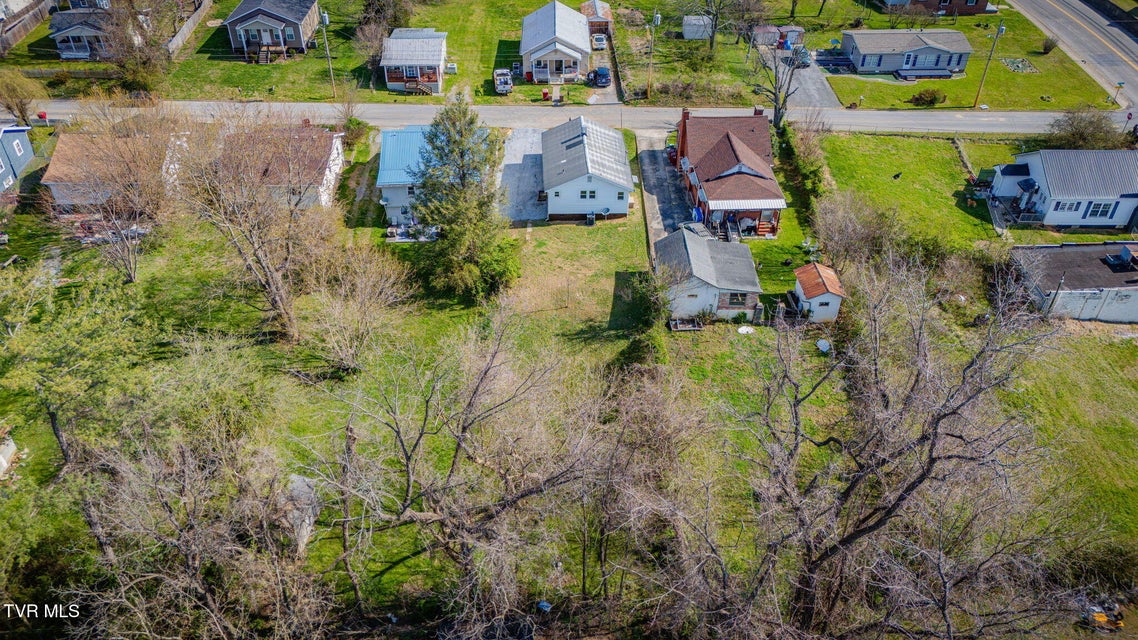 Photo #29: 907 Hopson Street