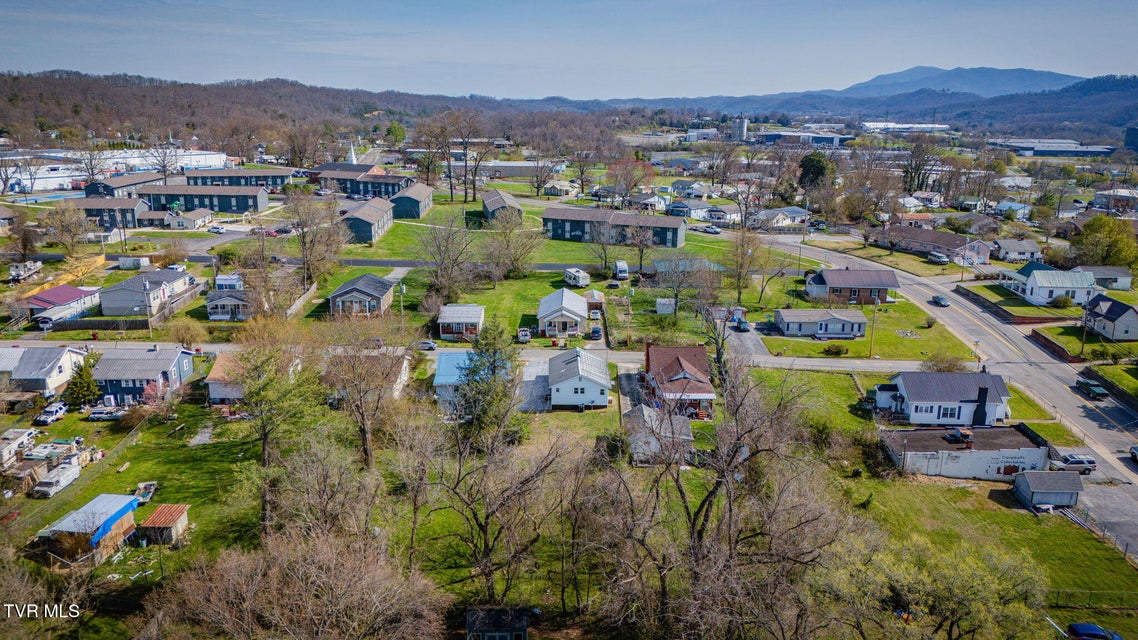 Photo #30: 907 Hopson Street