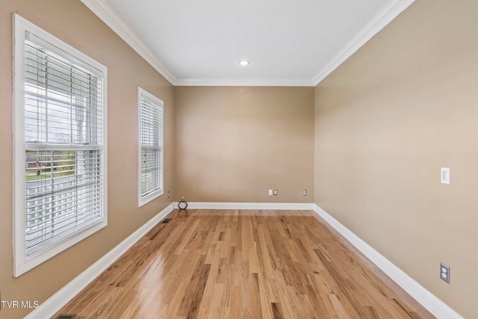 Photo #11: 401 Leesburg Road