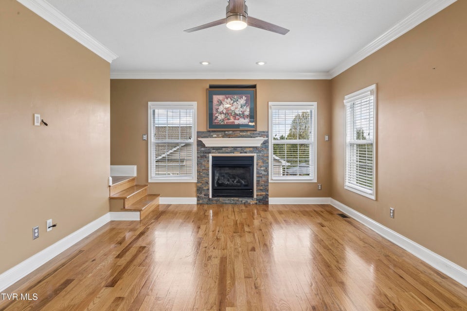 Photo #15: 401 Leesburg Road