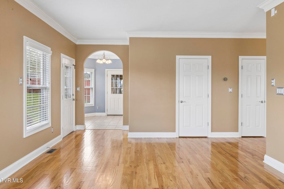 Photo #18: 401 Leesburg Road