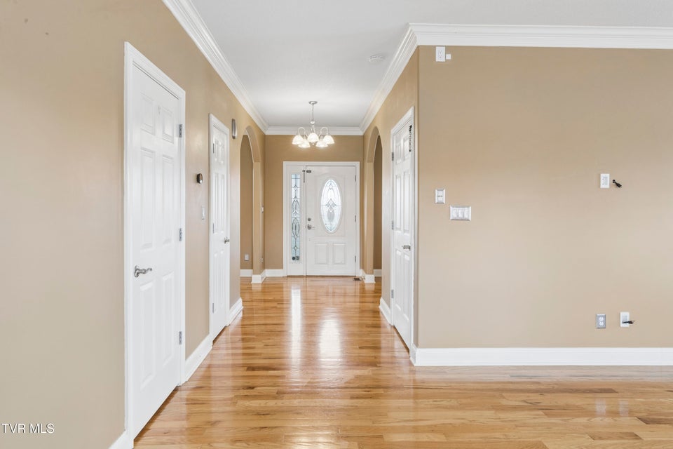 Photo #24: 401 Leesburg Road