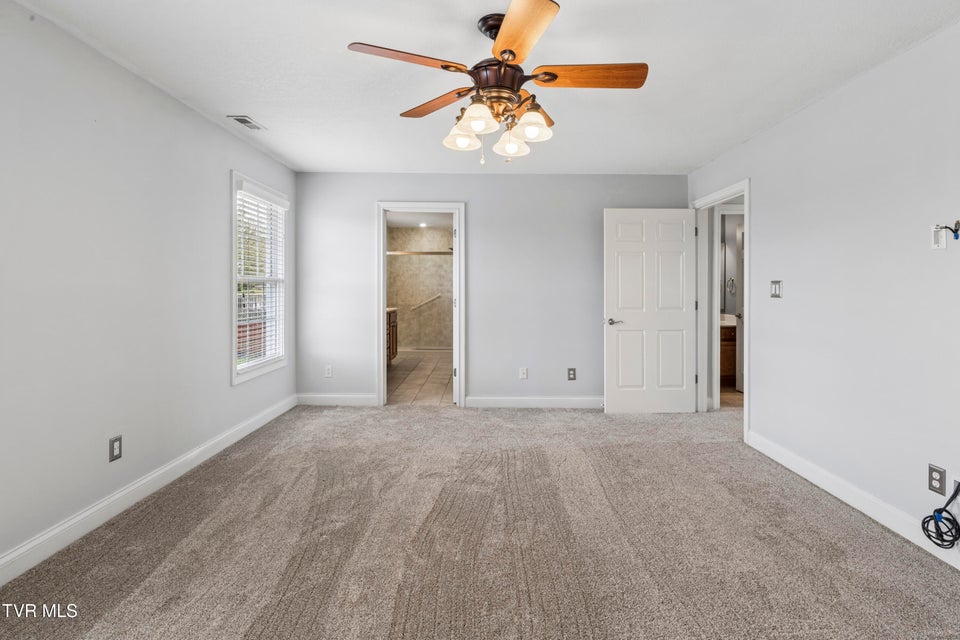 Photo #27: 401 Leesburg Road