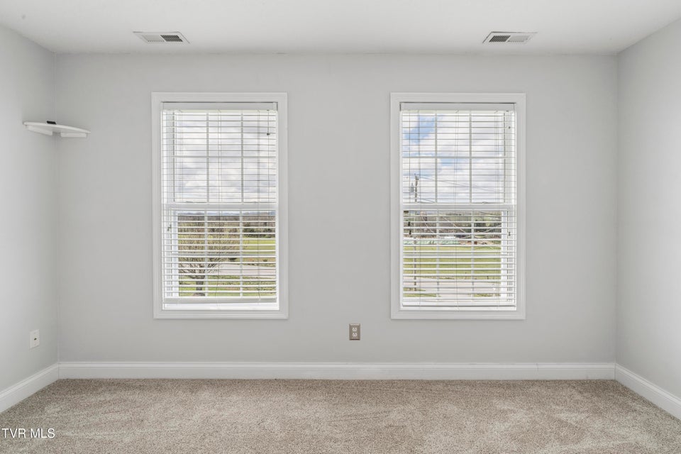 Photo #34: 401 Leesburg Road