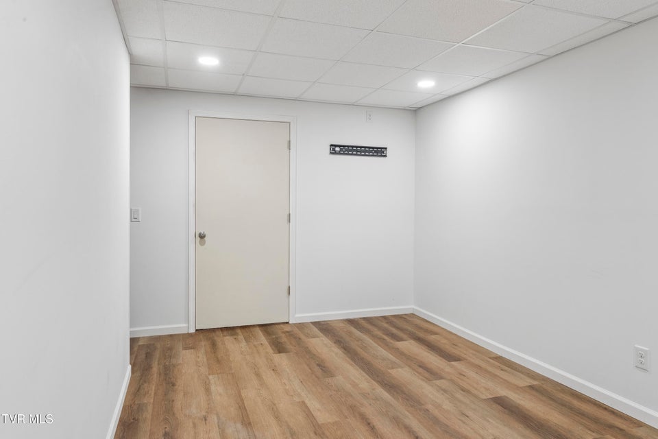 Photo #41: 401 Leesburg Road