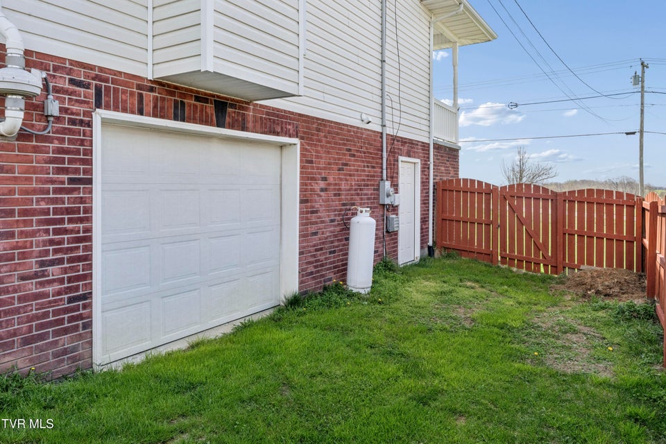 Photo #54: 401 Leesburg Road