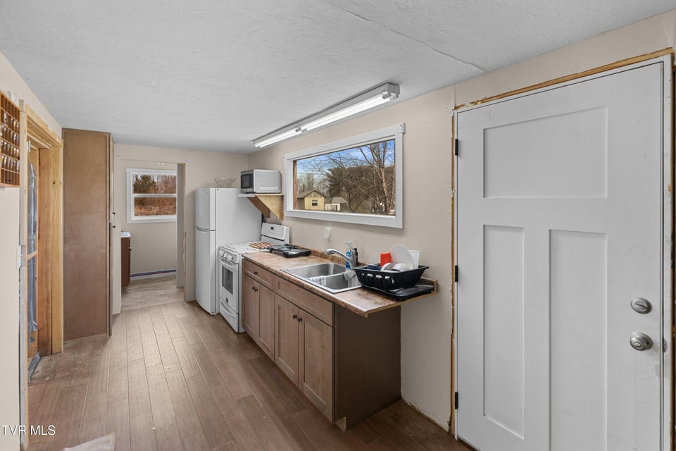 Photo #19: 6755 Erwin Highway