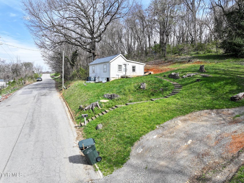 Photo #4: 346 Locust Street