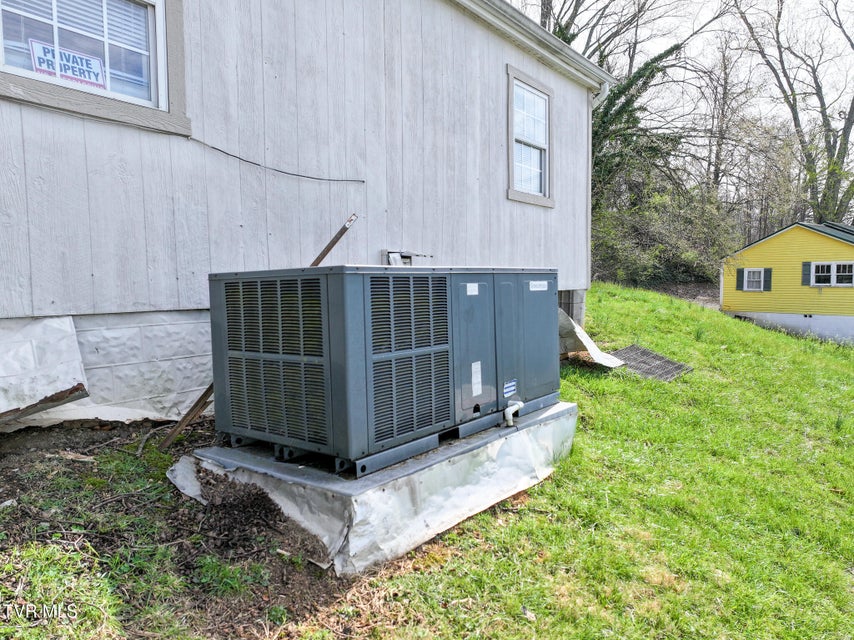 Photo #8: 346 Locust Street