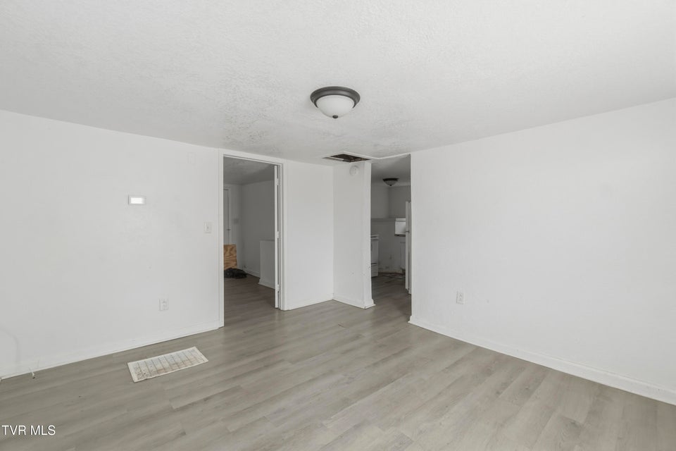 Photo #14: 346 Locust Street