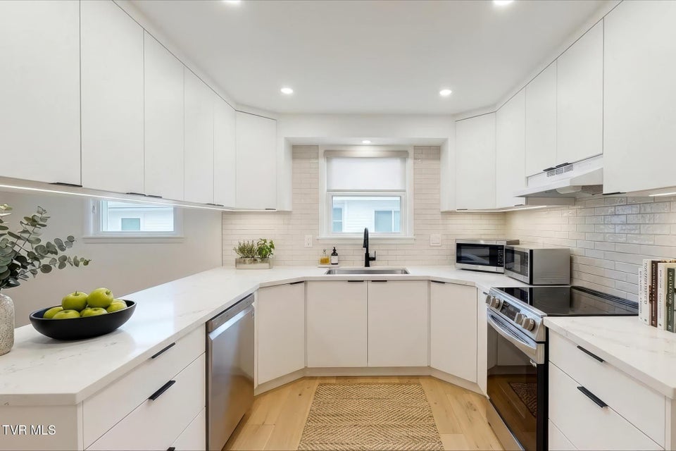 Photo #55: 2584 Highway 67 W 