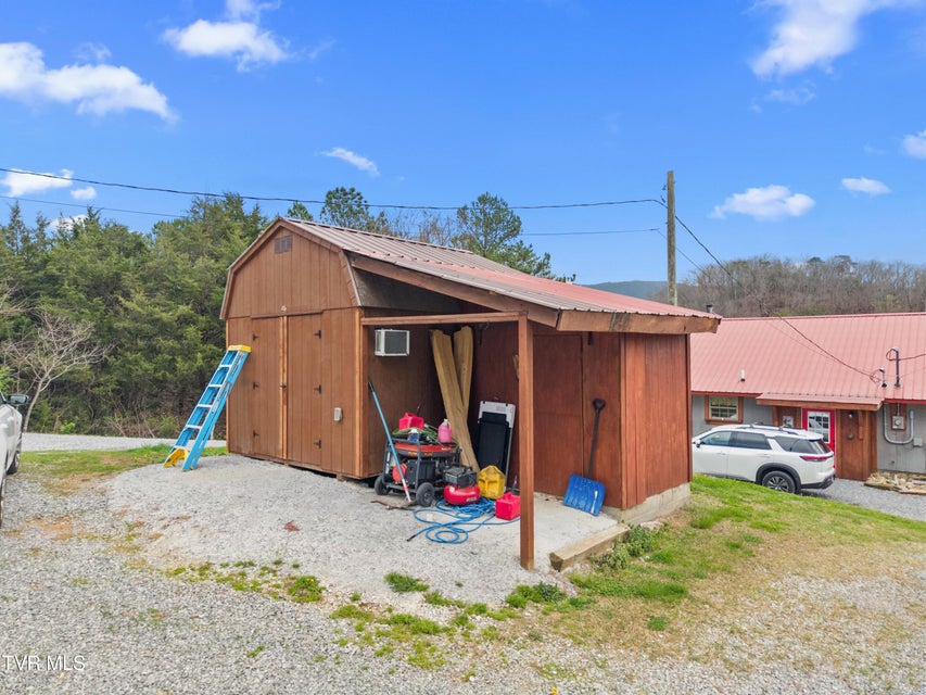 Photo #6: 2357 Hall Road