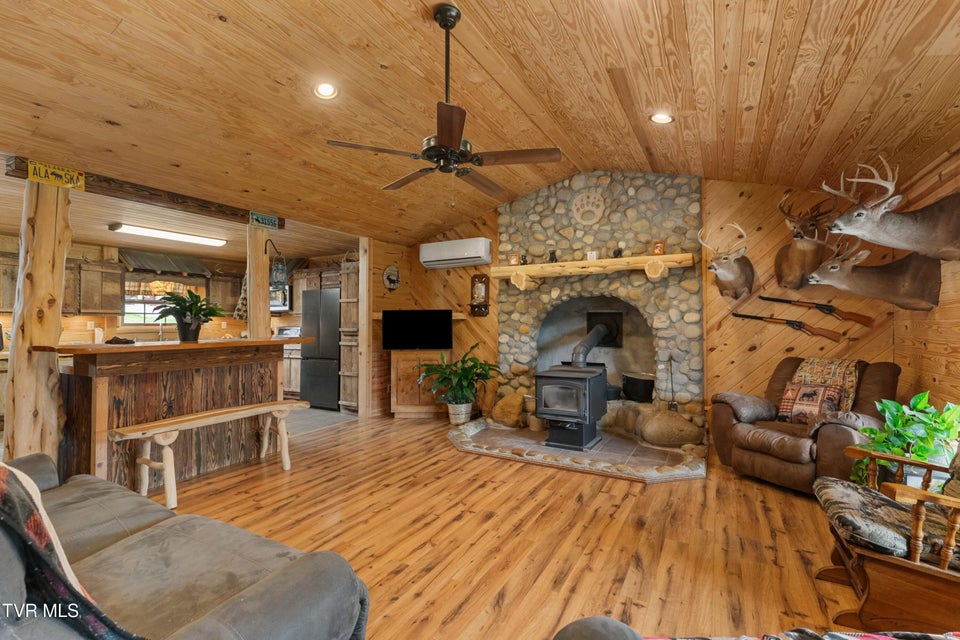 Photo #7: 2357 Hall Road