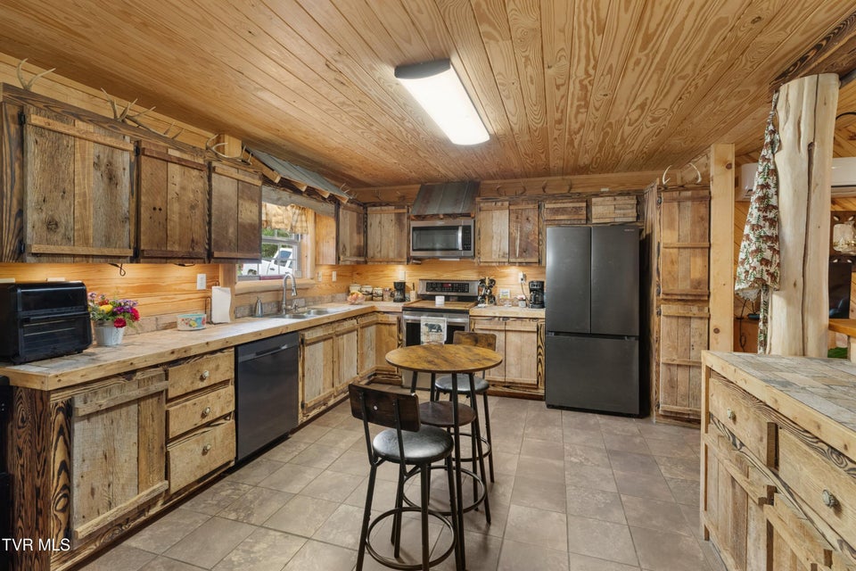 Photo #11: 2357 Hall Road