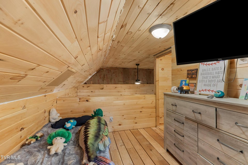 Photo #36: 2357 Hall Road