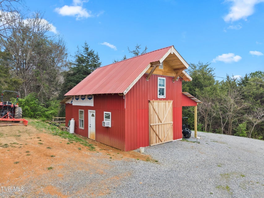 Photo #44: 2357 Hall Road