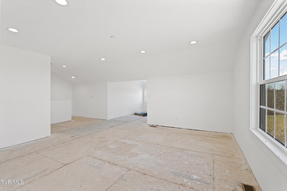 Photo #57: 811 Grassy Creek Road