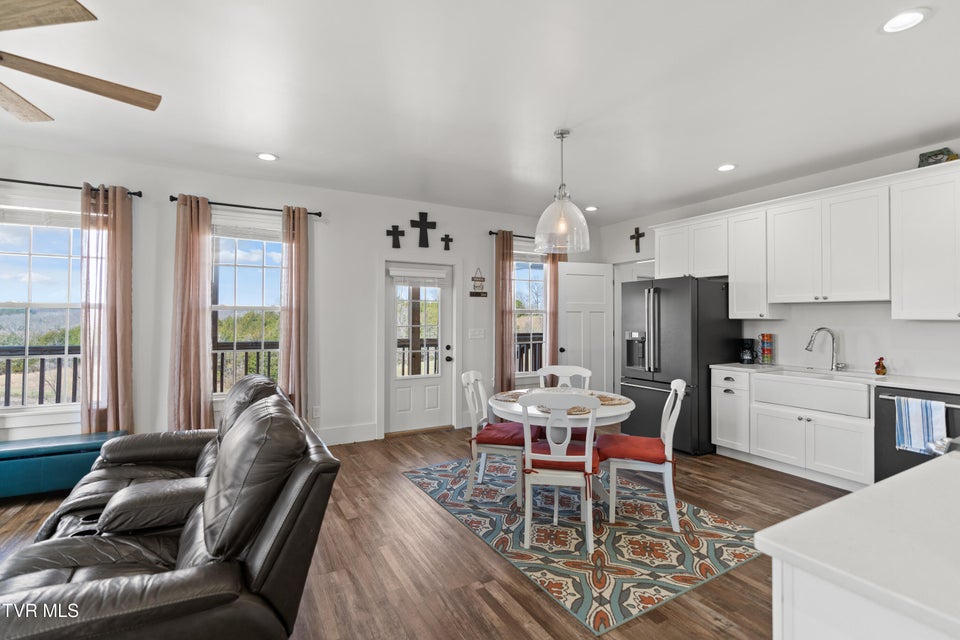 Photo #28: 811 Grassy Creek Road