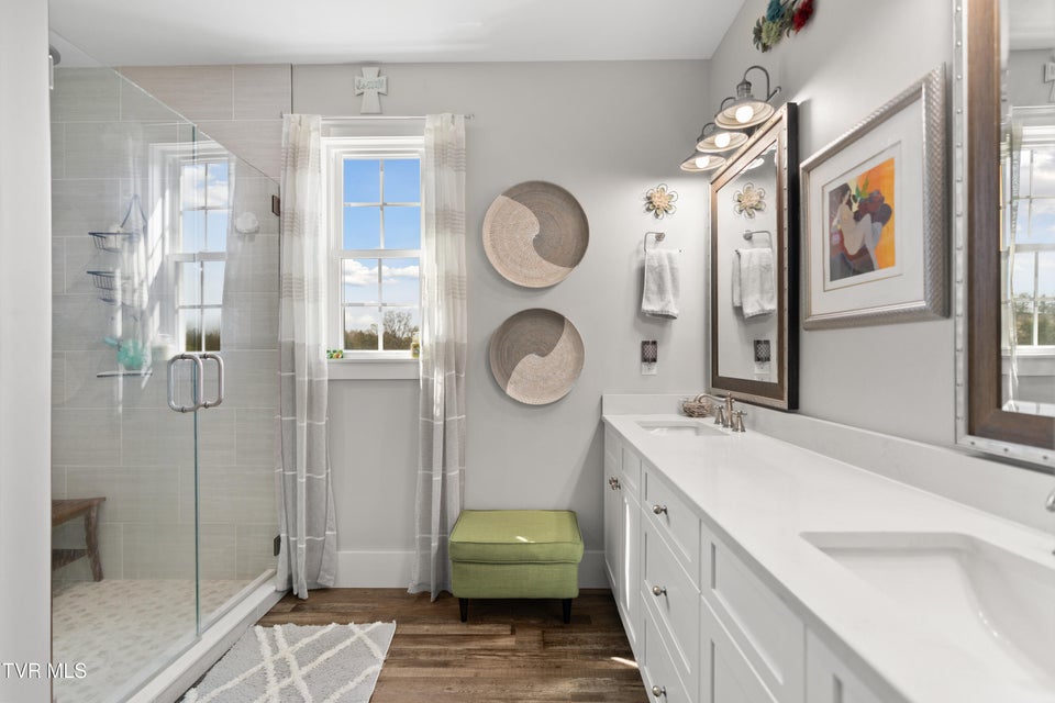 Photo #65: 811 Grassy Creek Road