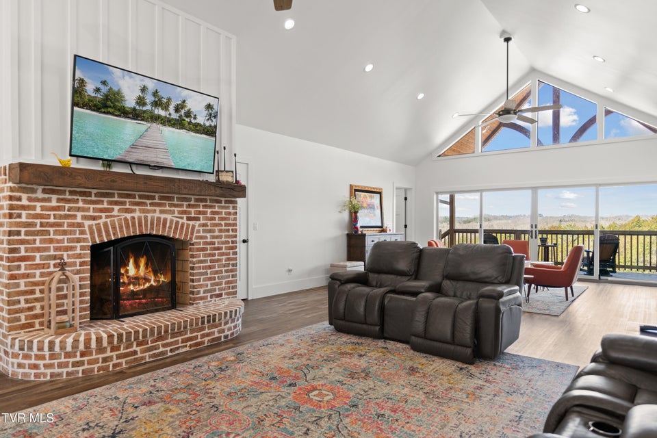 Photo #53: 811 Grassy Creek Road