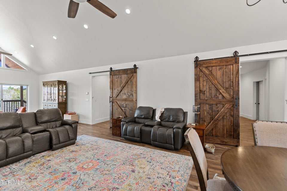 Photo #47: 811 Grassy Creek Road