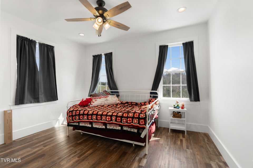 Photo #73: 811 Grassy Creek Road