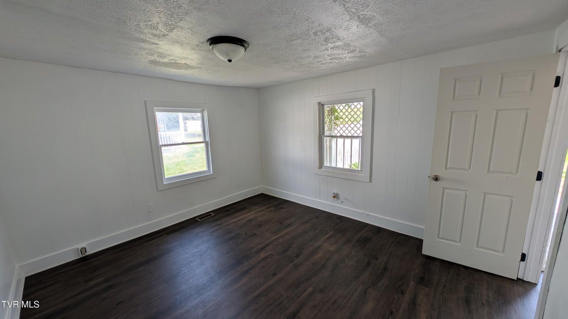 Photo #10: 1908 Darnell Drive