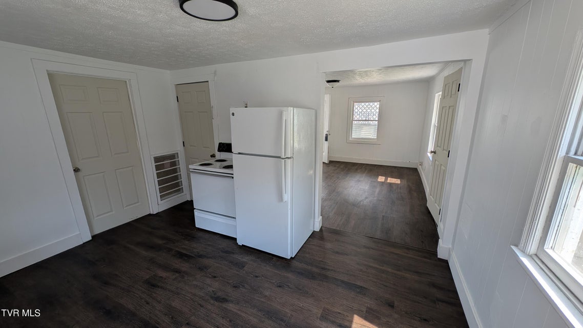 Photo #7: 1908 Darnell Drive