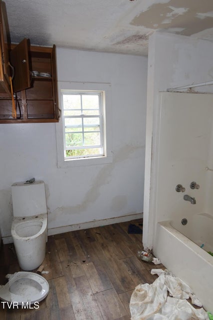 Photo #5: 503 Jersey Street