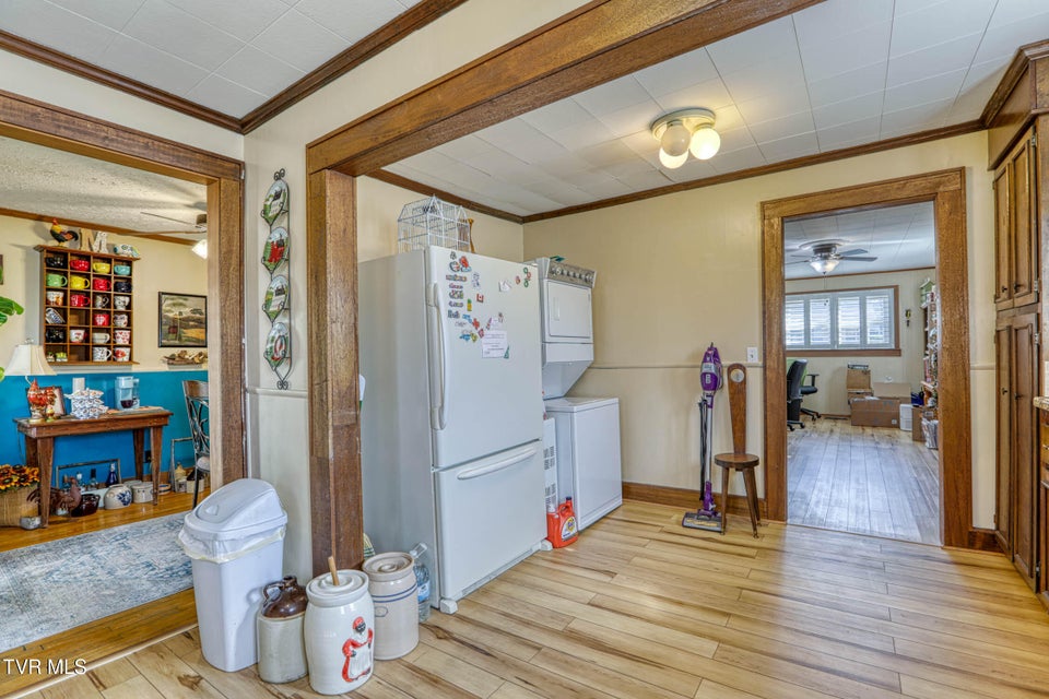 Photo #7: 1826 Kenwood Road