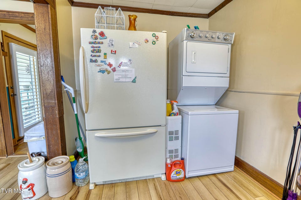 Photo #9: 1826 Kenwood Road