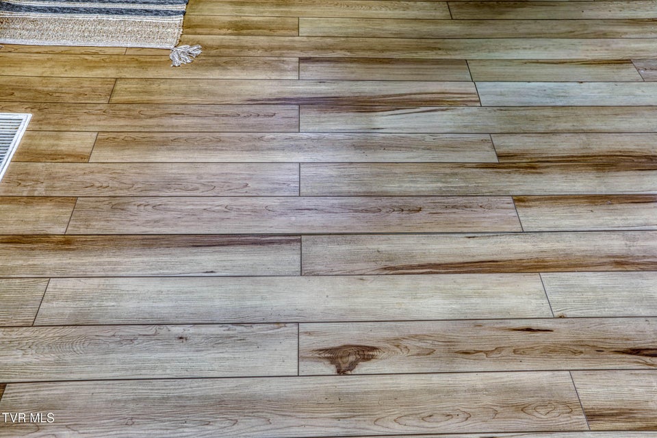 Photo #10: 1826 Kenwood Road