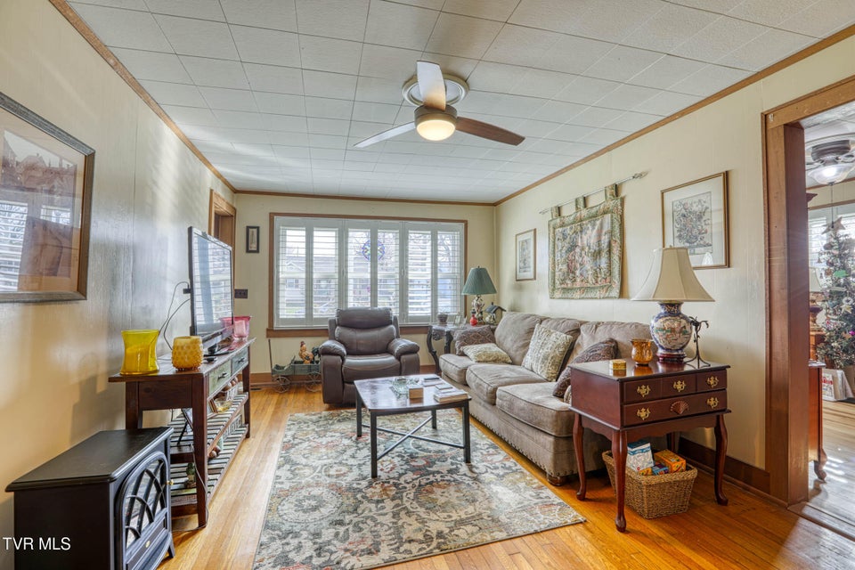 Photo #16: 1826 Kenwood Road